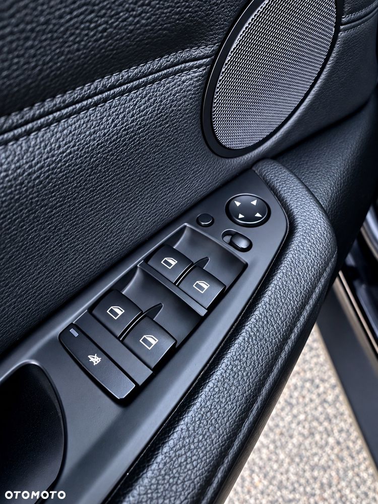 BMW X5 xDrive35i Edition Exclusive - 22