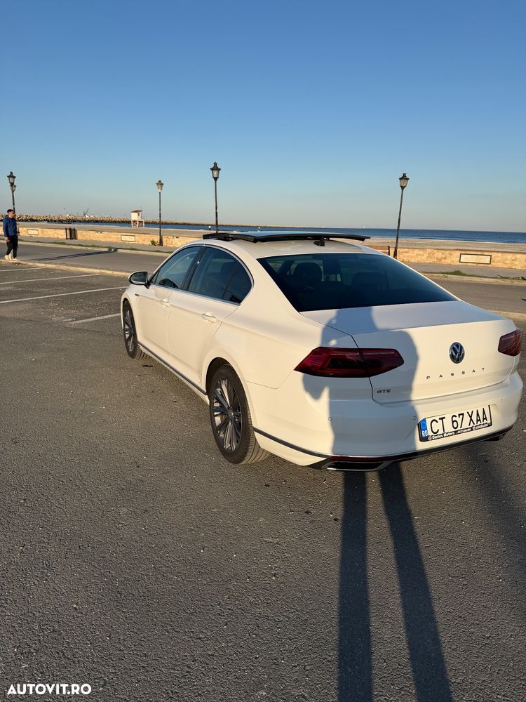 Volkswagen Passat Standard - 2