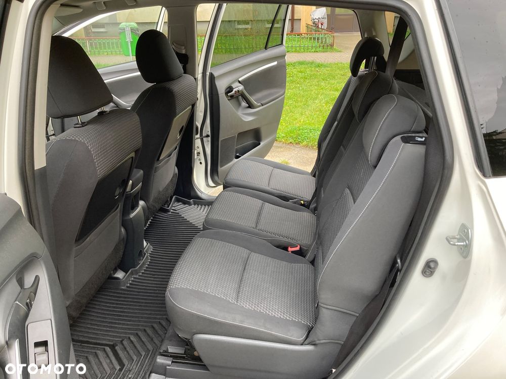 Toyota Verso 1.6 D-4D Prestige 7os - 11