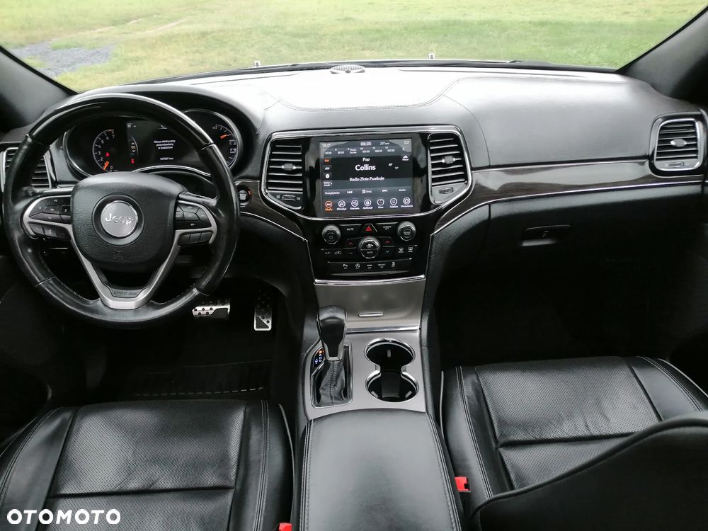 Jeep Grand Cherokee - 14