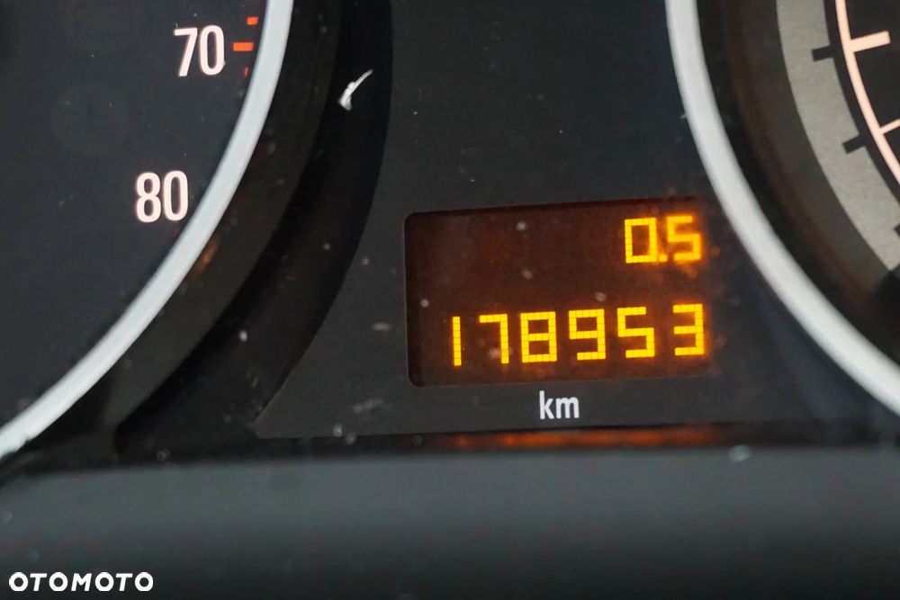 Opel Zafira 1.6 Enjoy - 30