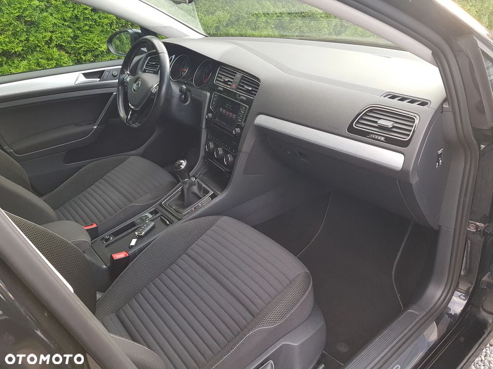 Volkswagen Golf 1.6 TDI BlueMotion Technology Cup - 22