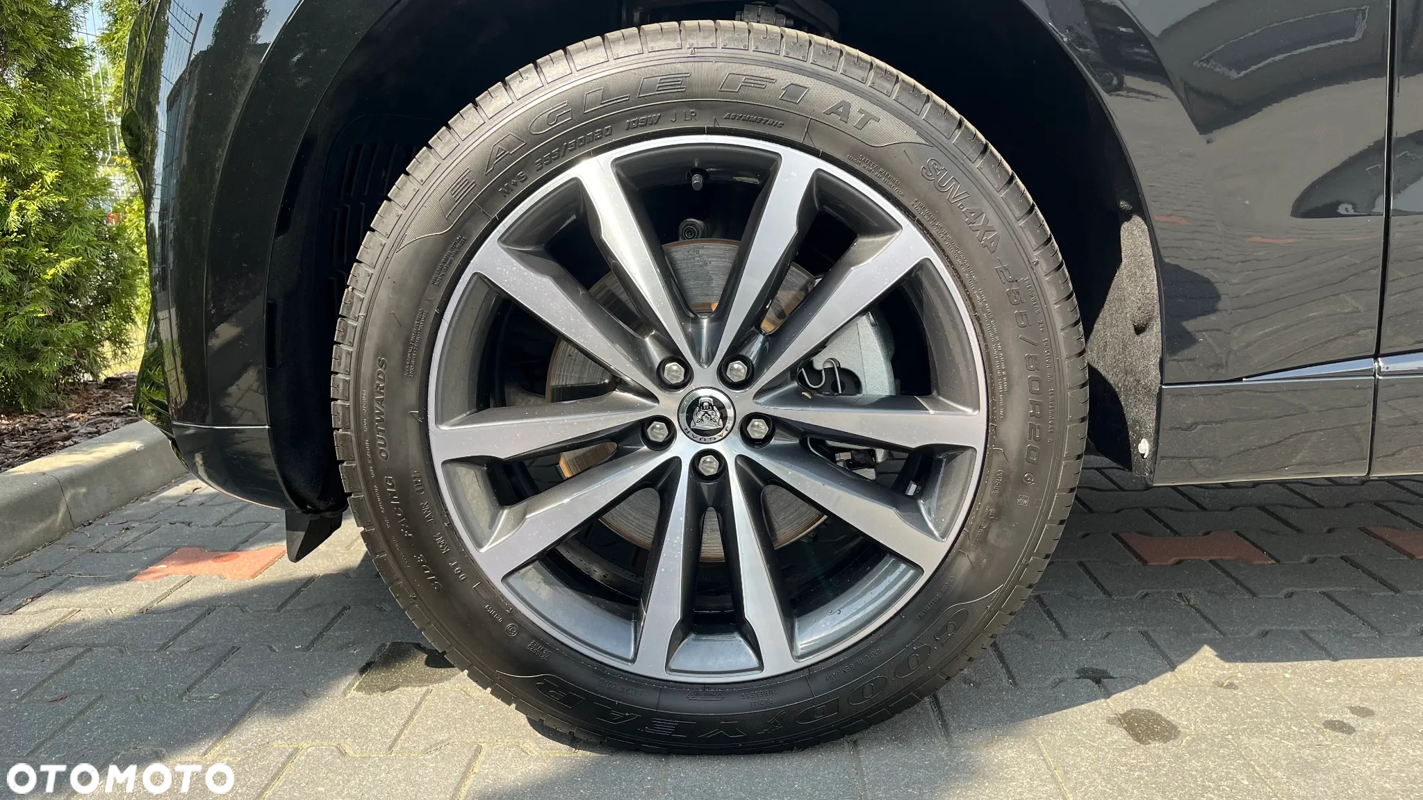 Jaguar F-Pace - 8