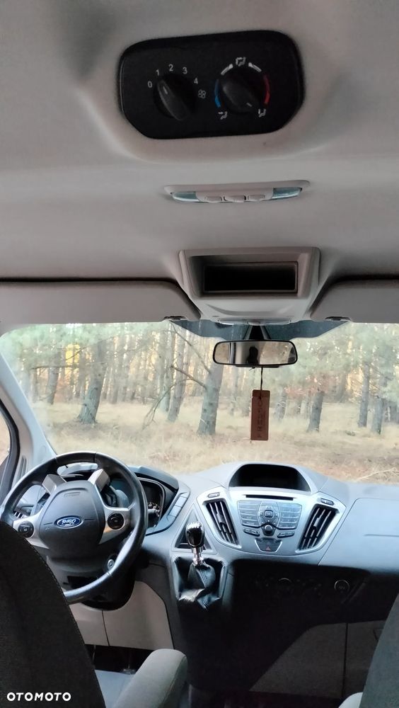 Ford custom tourneo - 21