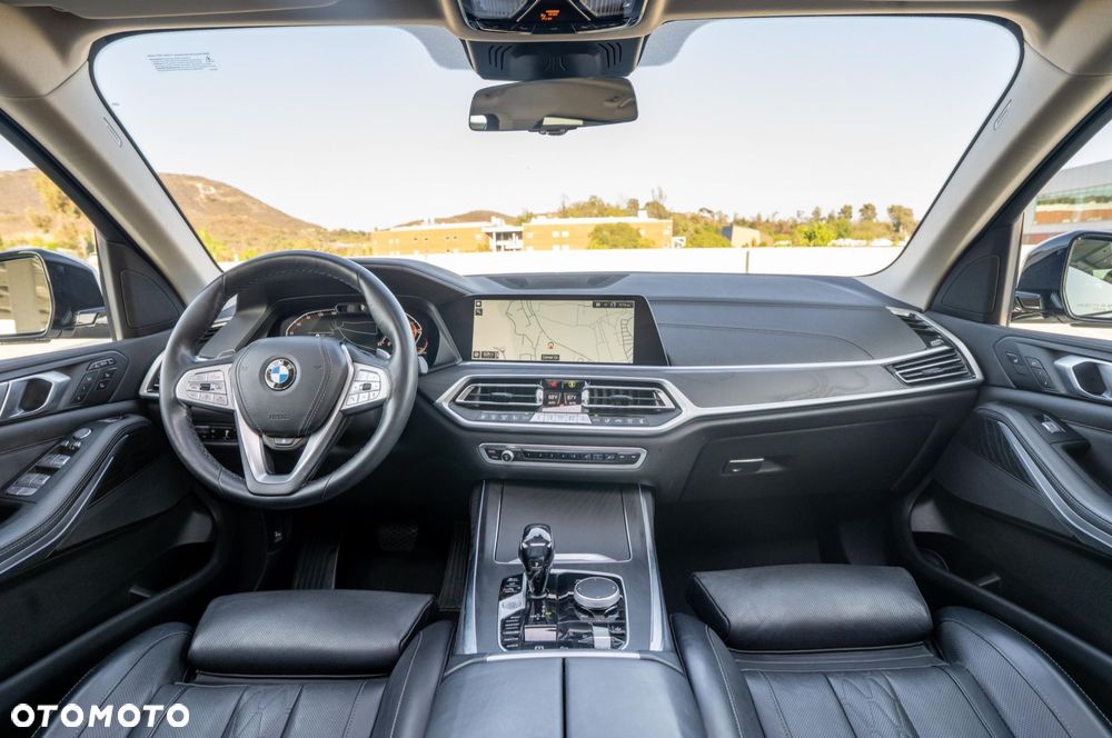 BMW X7 - 9