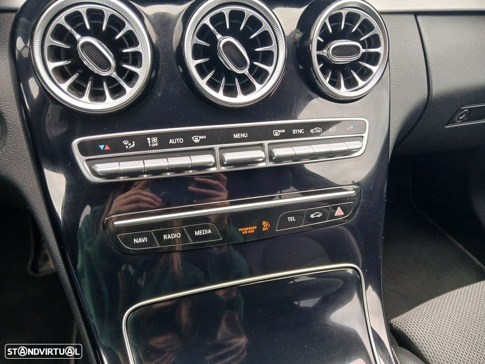 Mercedes-Benz C 220 d Avantgarde - 25