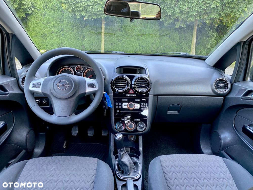Opel Corsa - 13