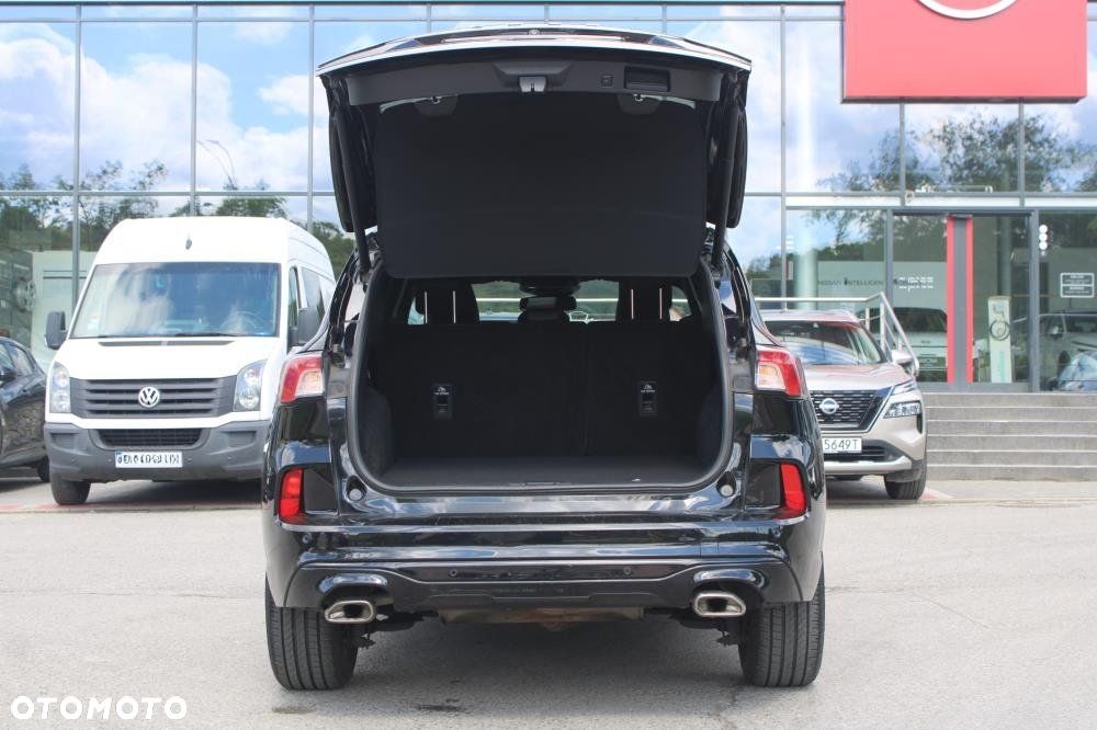 Ford Kuga - 36
