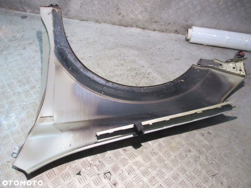 BŁOTNIK PRAWY PRZÓD OPEL ASTRA H Z40H - 4