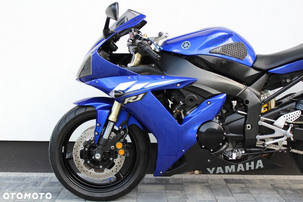 Yamaha R1 - 7