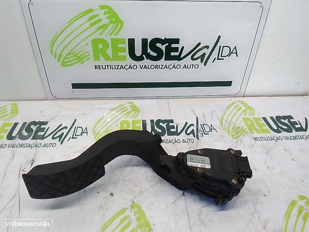 Pedal Acelarador Volkswagen Passat (3B2) - 1