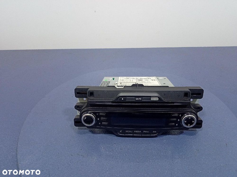 ALFA ROMEO GIULIETTA  RADIO CD FABRYCZNE 1560968770 - 1
