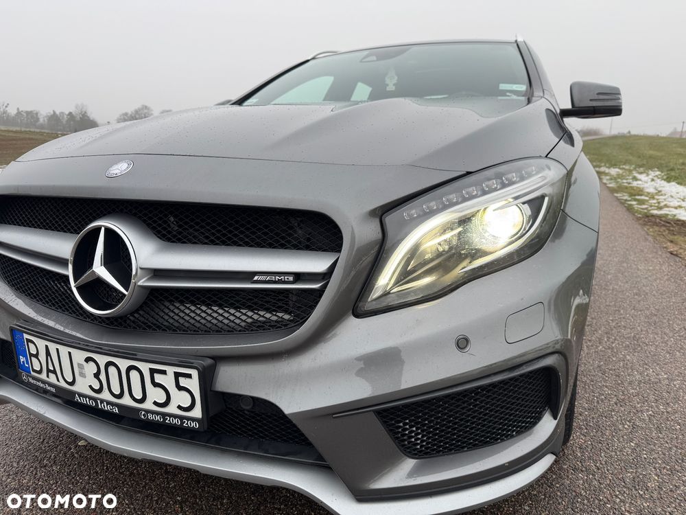 Mercedes-Benz GLA - 16