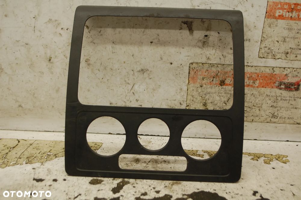 RAMKA RADIA NAWIEWU 2K0858061A VW CADDY III LIFT - 1