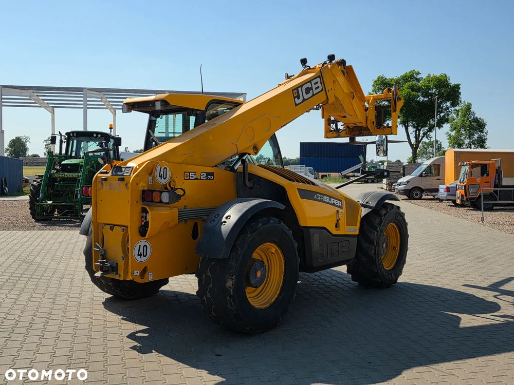 JCB 542-70 Agri Super 2020R - 18