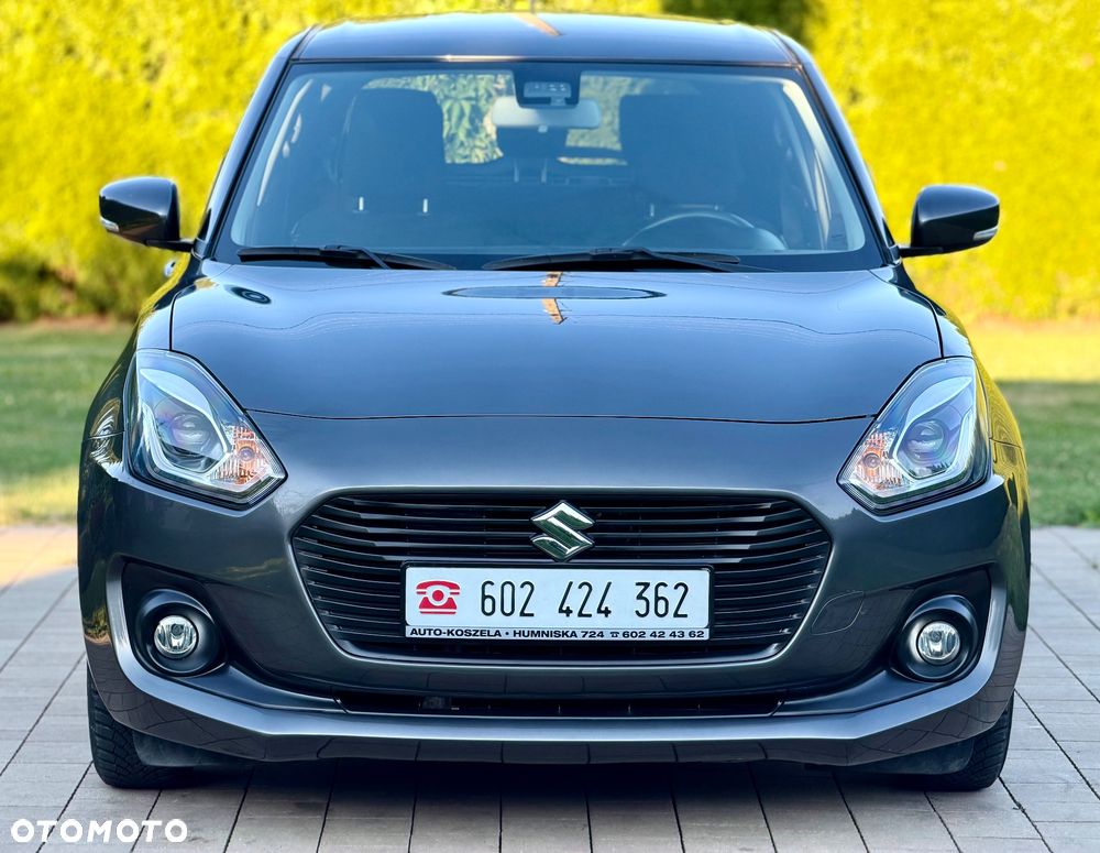 Suzuki Swift 1.0 T Premium Plus - 2