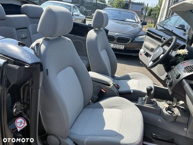 Volkswagen New Beetle 1.6 United - 12