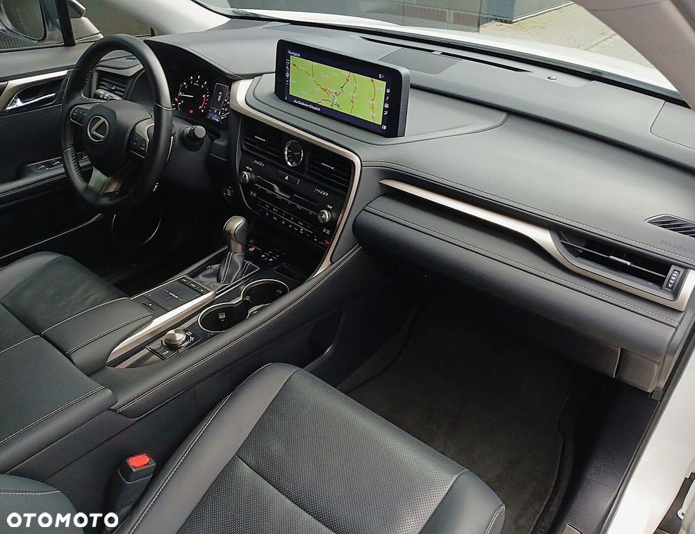 Lexus RX - 30