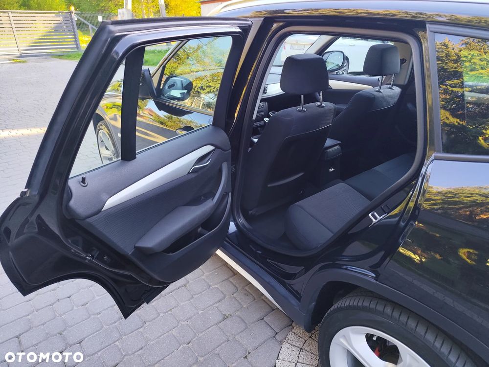 BMW X1 xDrive20d - 16