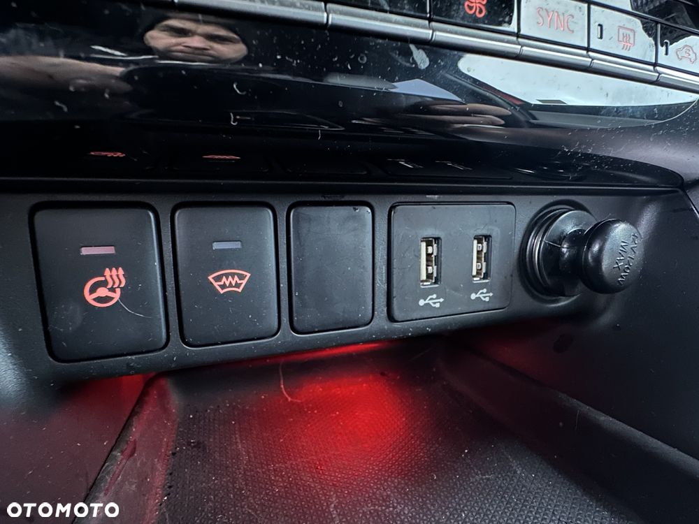 Mitsubishi Eclipse Cross 2.4 PHEV Intense Plus - 28