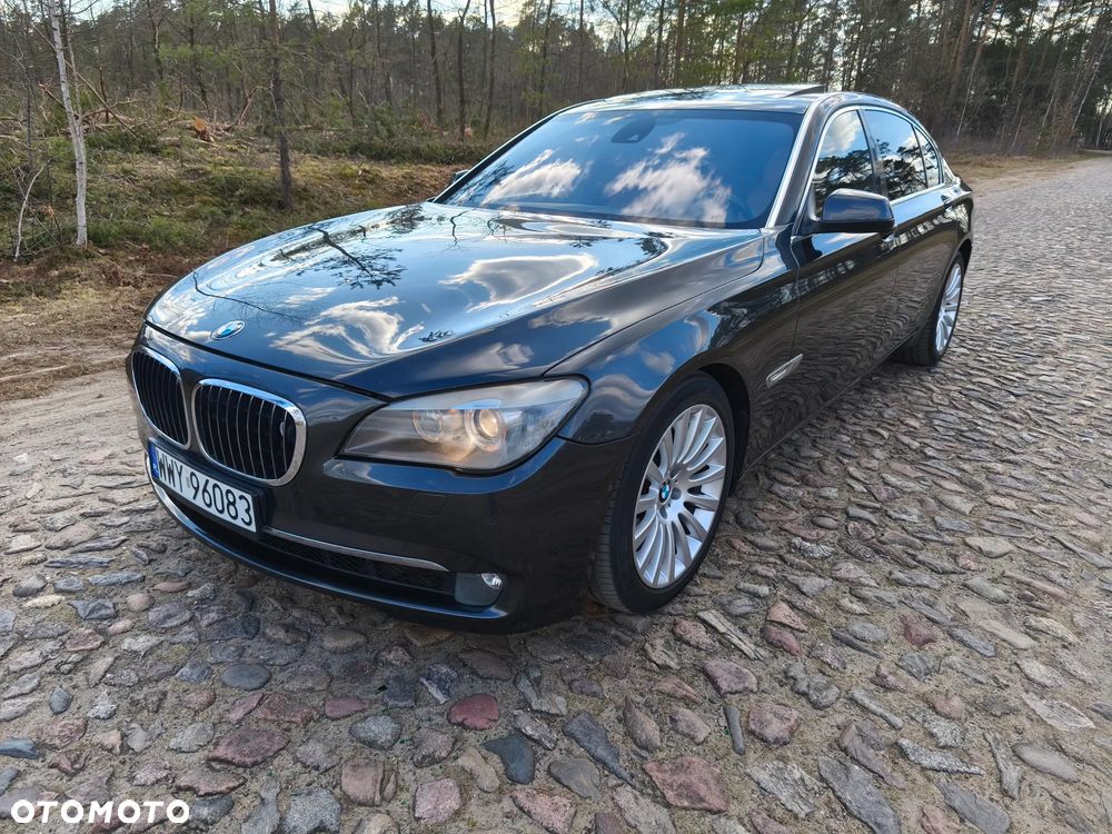 BMW Seria 7 750Li - 14