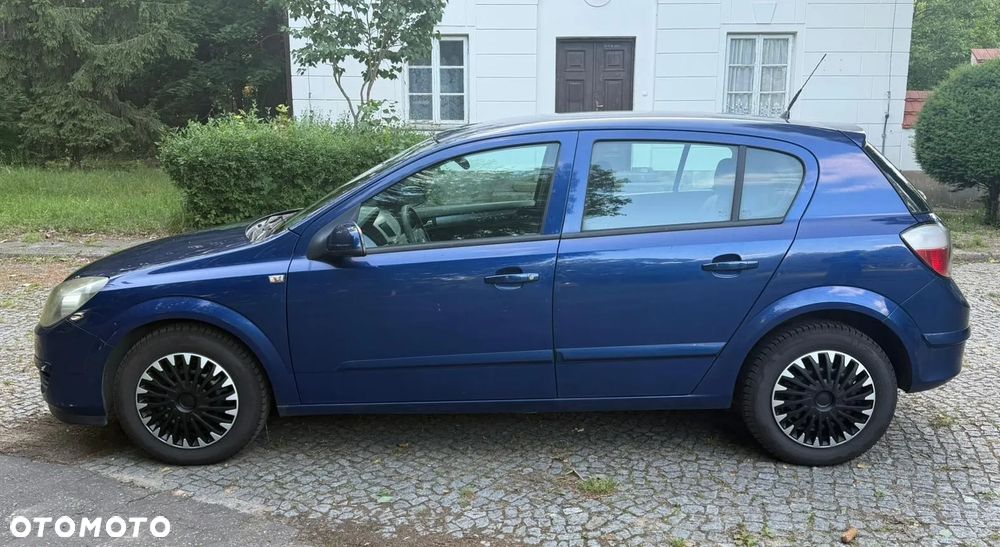 Opel Astra 1.6 Edition - 11