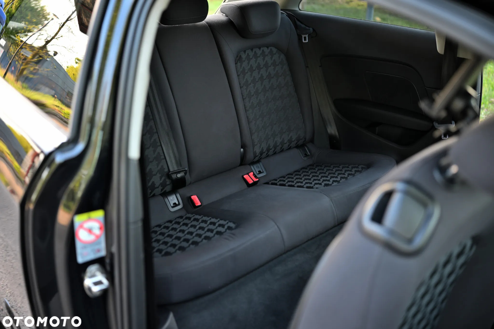 Audi A3 1.6 TDI DPF Attraction - 24