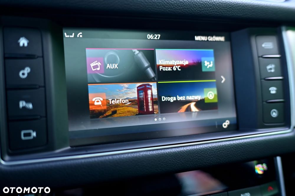 Jaguar XF 35t AWD R-Sport - 33