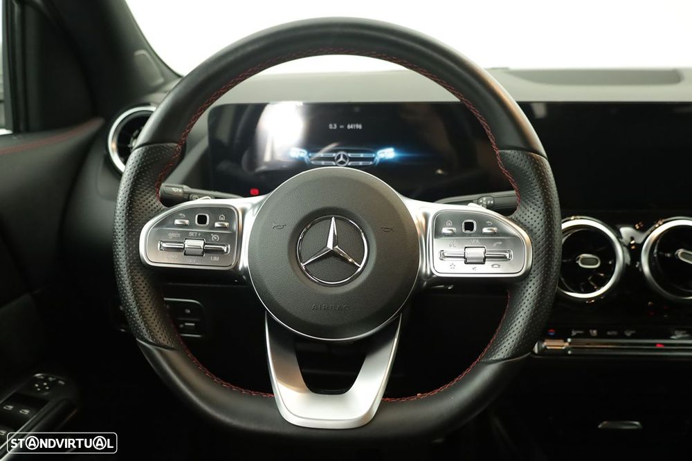 Mercedes-Benz GLA 200 AMG Line - 14