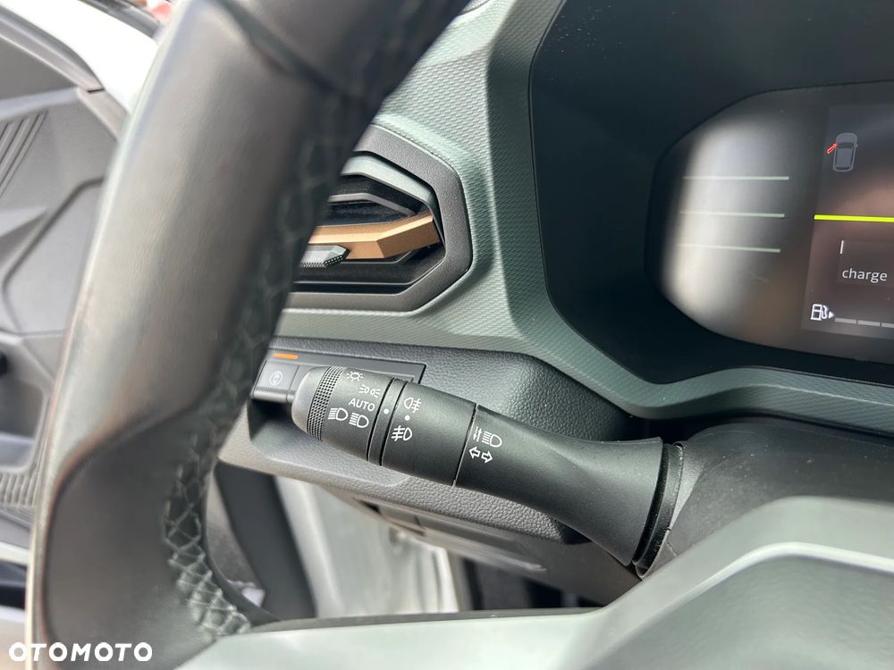 Dacia Duster 1.6 Full Hybrid 140 Extreme MMT - 12