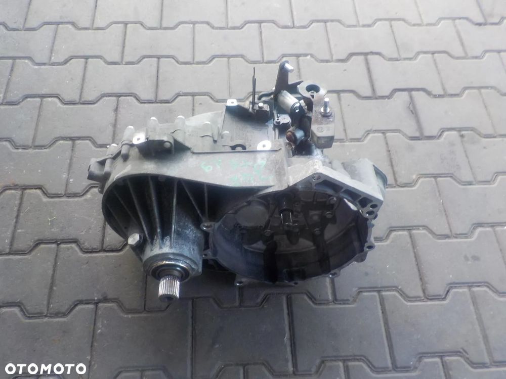 VW T5 1.9 TDI 5B SKRZYNIA BIEGÓW SPRAWDZONA JQR - 1