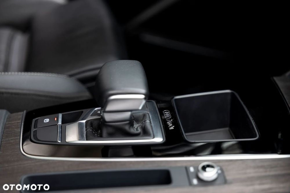 Audi Q5 45 TFSI quattro S tronic S line - 38