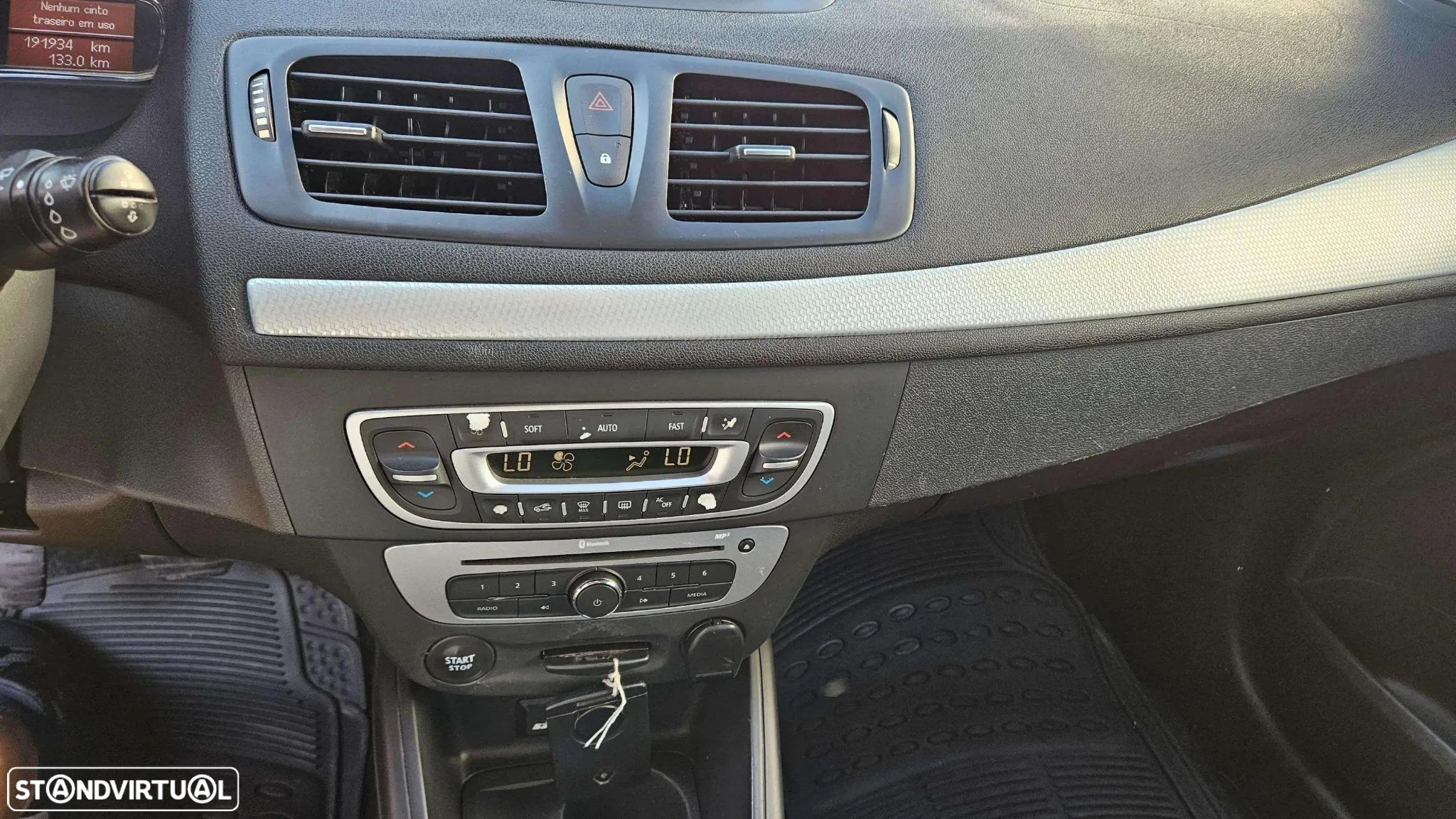 Renault Mégane 1.5 dCi Dynamique S - 17