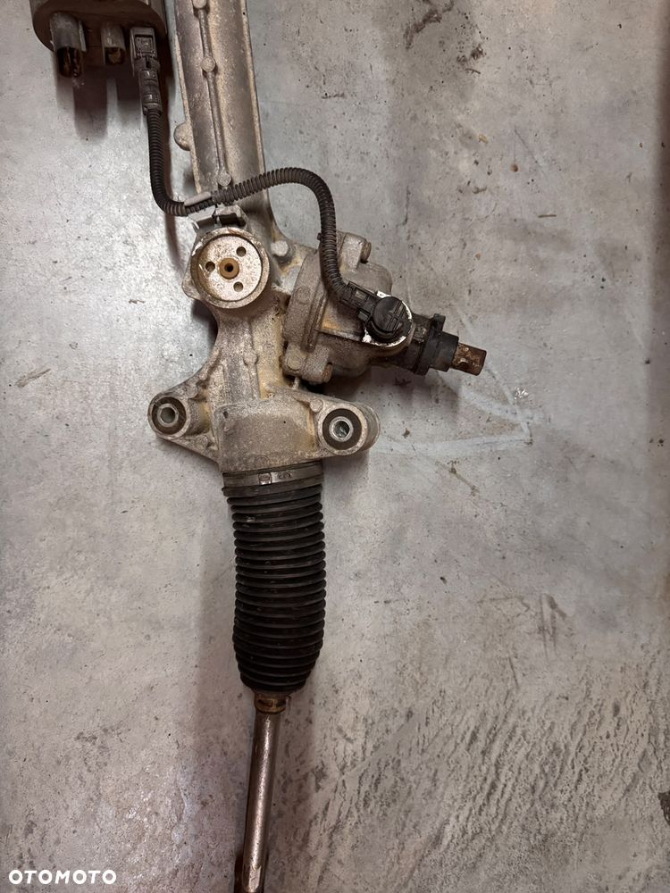 PÓŁOŚ UKŁADU NAPĘDOWEGO IVECO DAILY IV 14- - 4