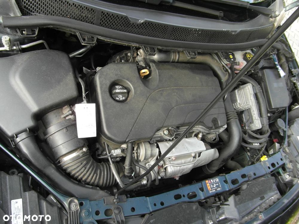 Opel Astra 1.4 T Dynamic - 40