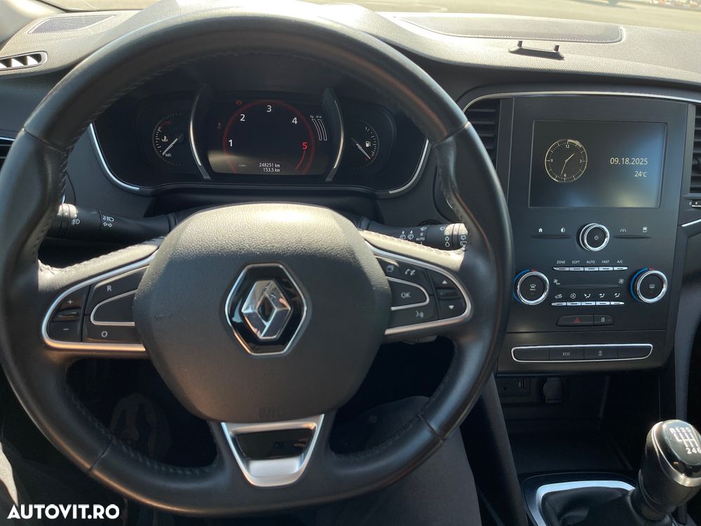 Renault Megane Blue dCi 116 Life - 10