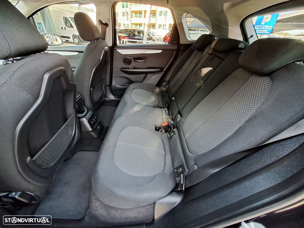 BMW 225xe Active Tourer - 6