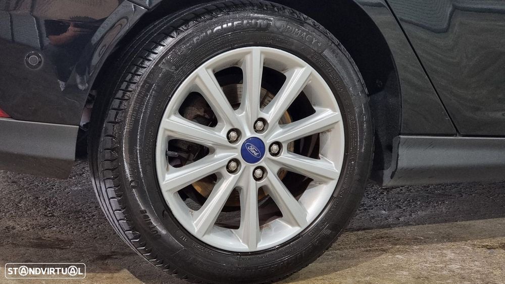 Ford Focus 1.0 EcoBoost Titanium - 28