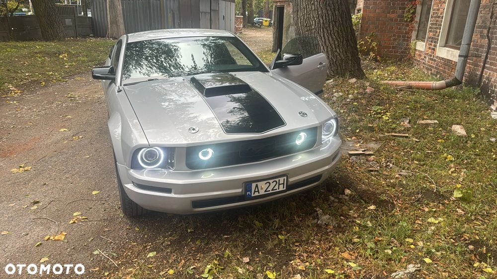 Ford Mustang - 2
