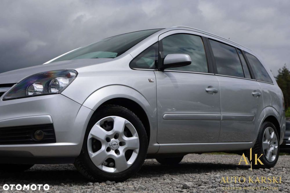 Opel Zafira - 10