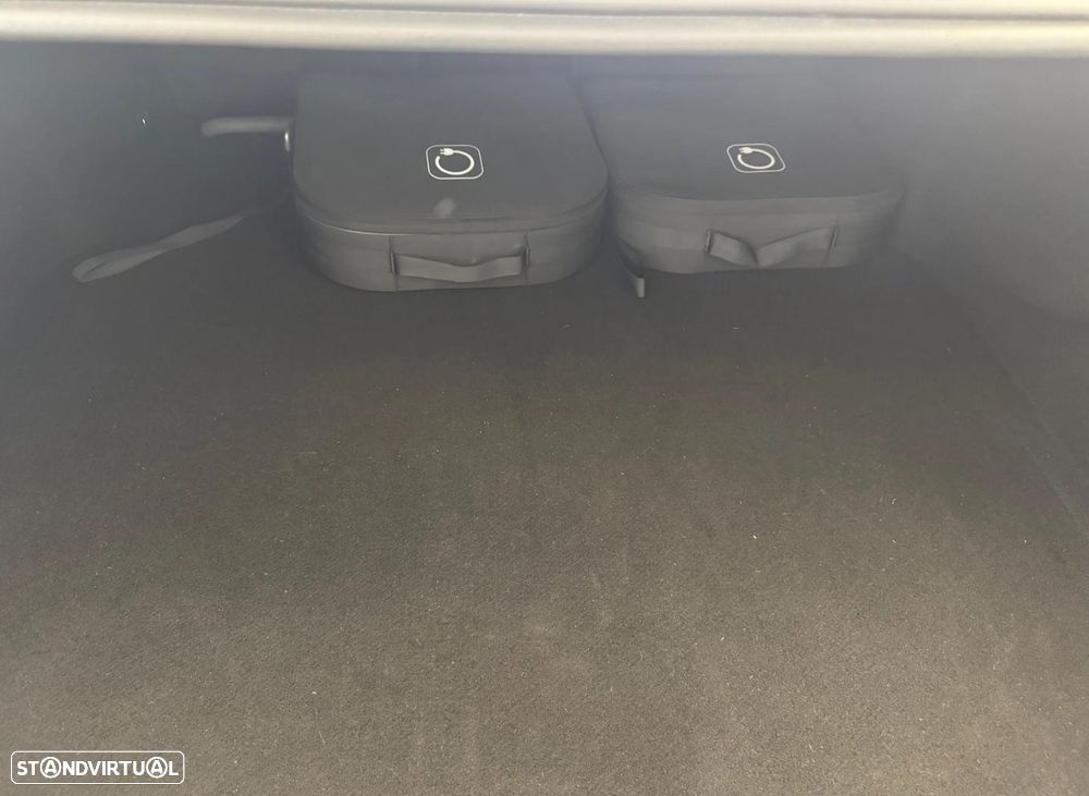 Mercedes-Benz E 300 Standard - 14