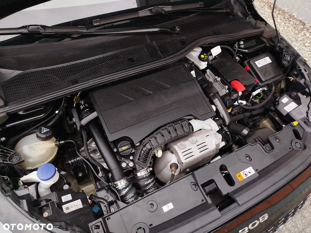 Peugeot 208 1.2 PureTech GT Pack S&S EAT8 - 29