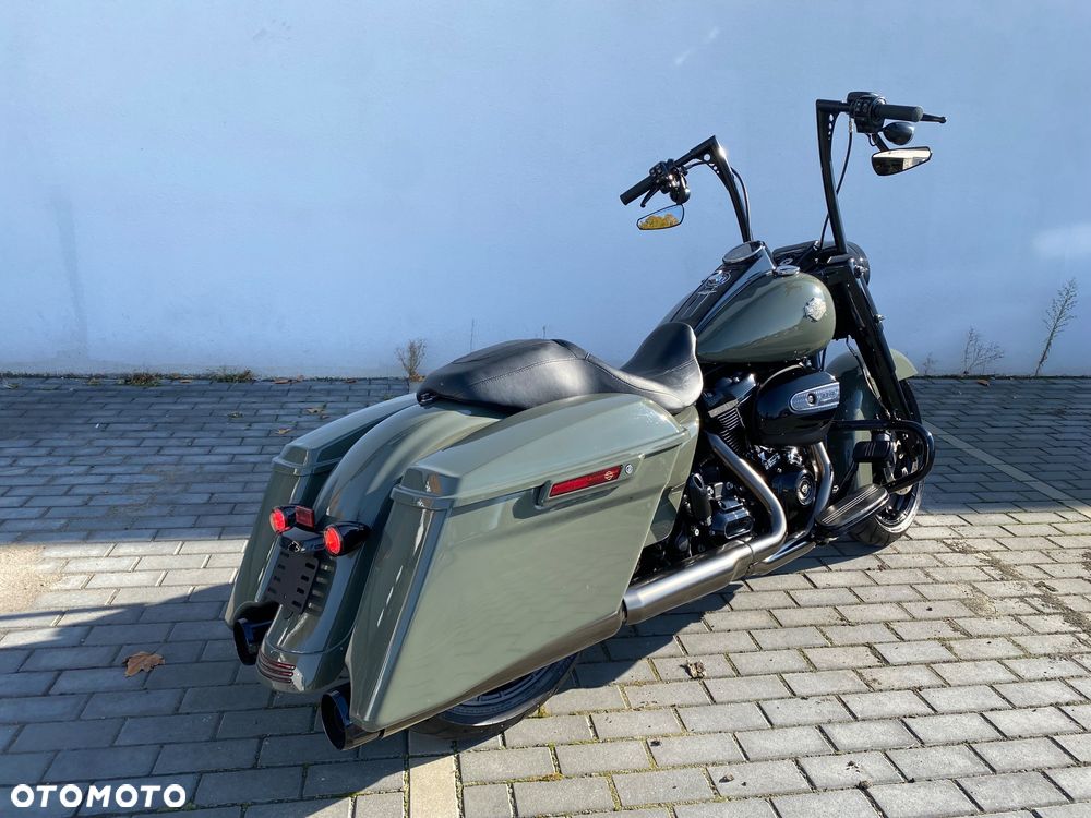 Harley-Davidson Touring Road King - 2