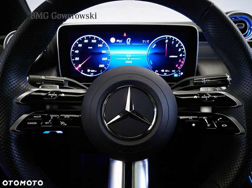 Mercedes-Benz GLC - 21