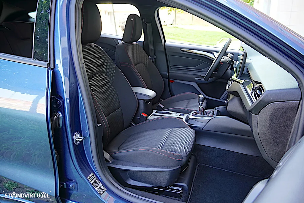 Ford Focus SW 1.0 EcoBoost MHEV ST-Line - 22