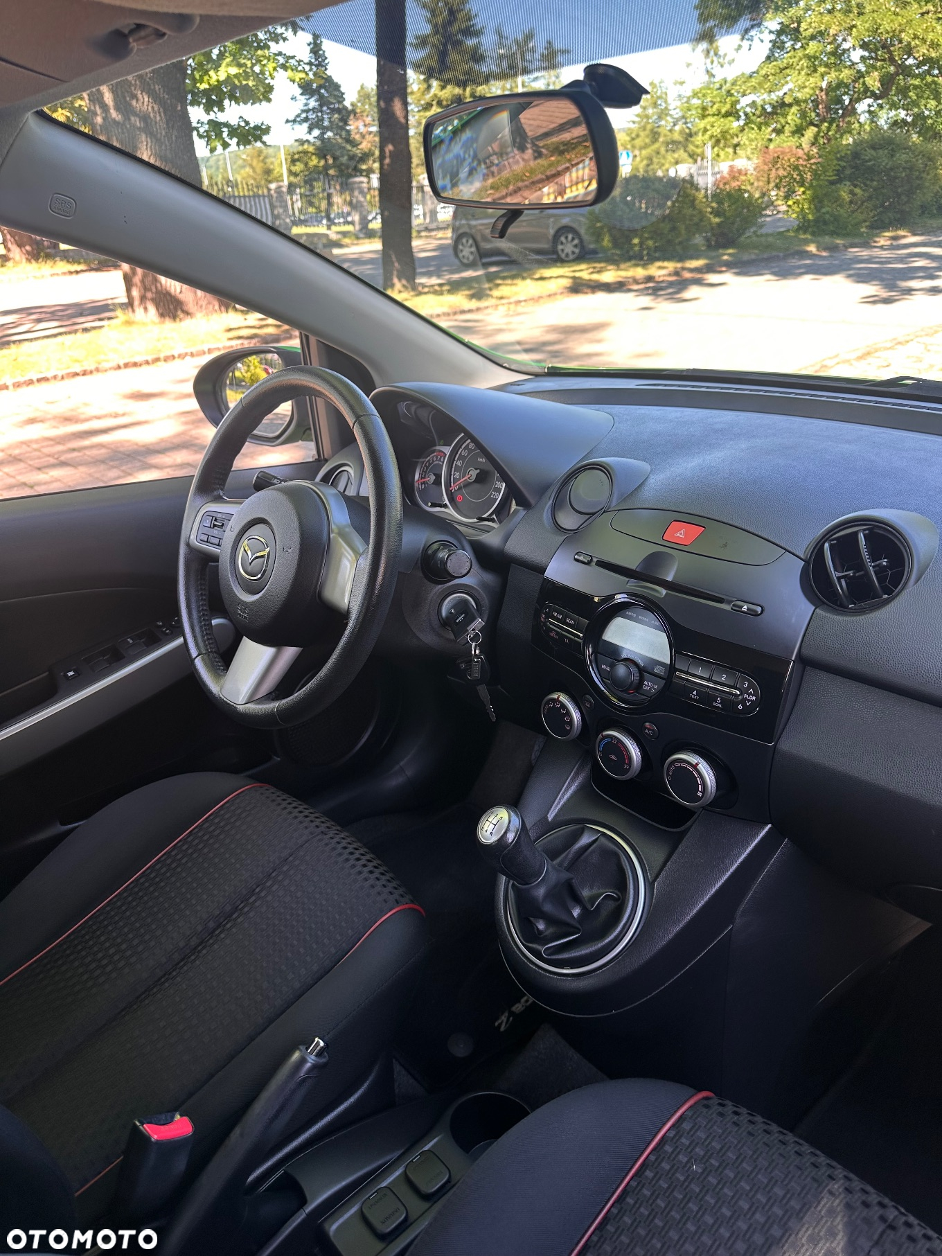 Mazda 2 1.3 MZR Active - 22