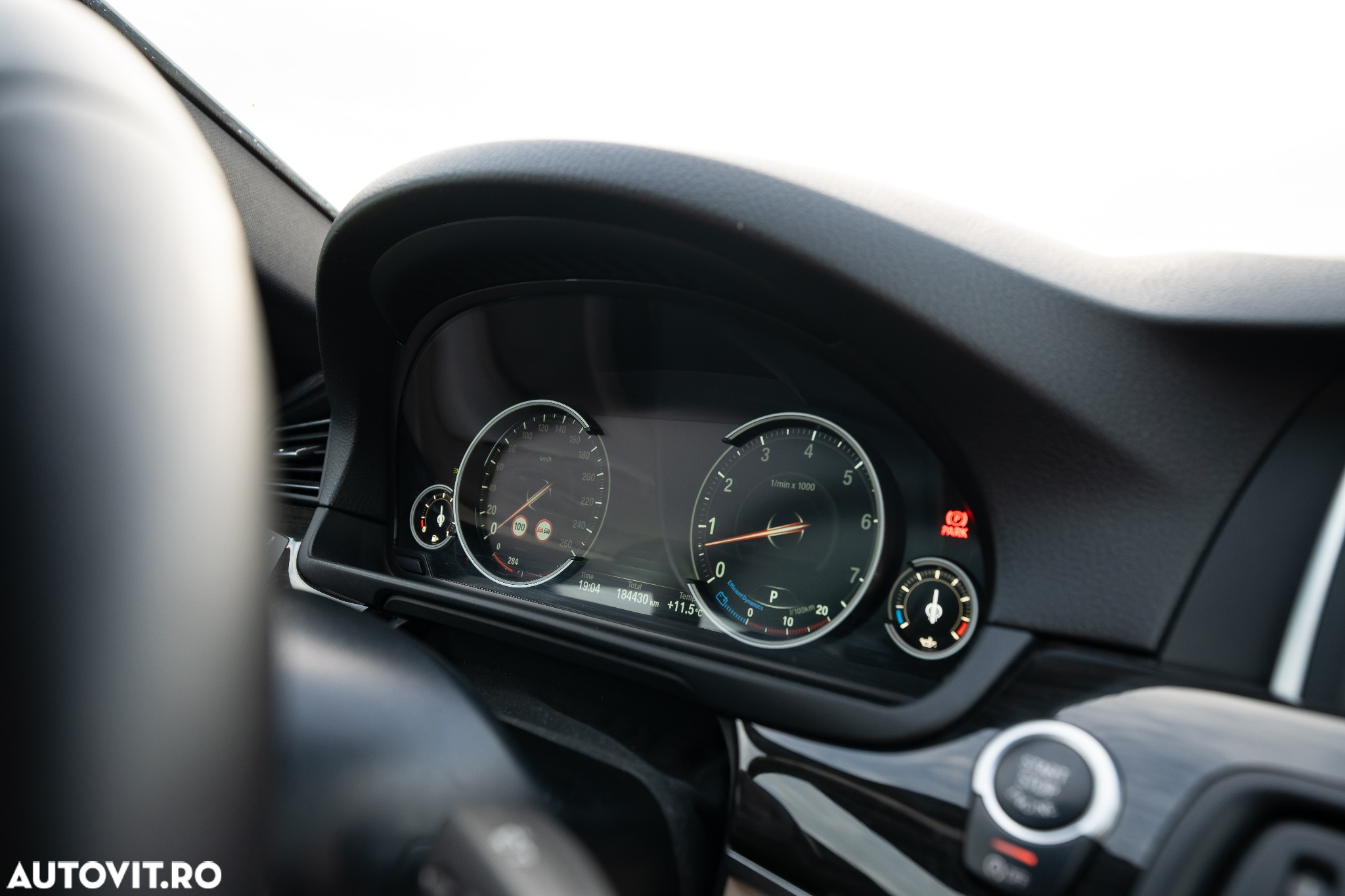 BMW Seria 5 535i xDrive - 14