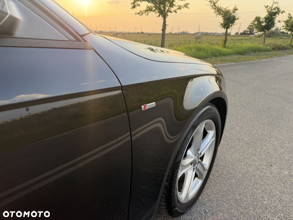Audi A4 Avant - 22