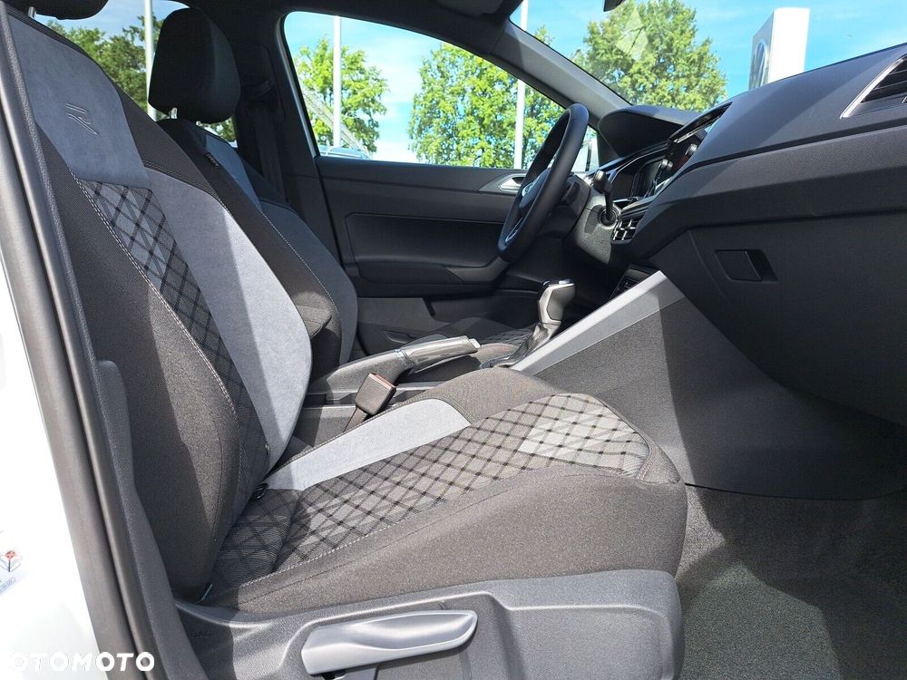 Volkswagen Polo - 26