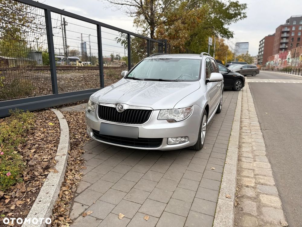 Skoda Superb 2.0 TDI Comfort DSG - 4